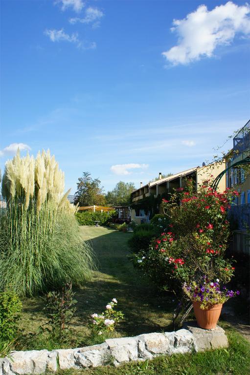 Hotel Les Cavalets Bauduen Exterior foto